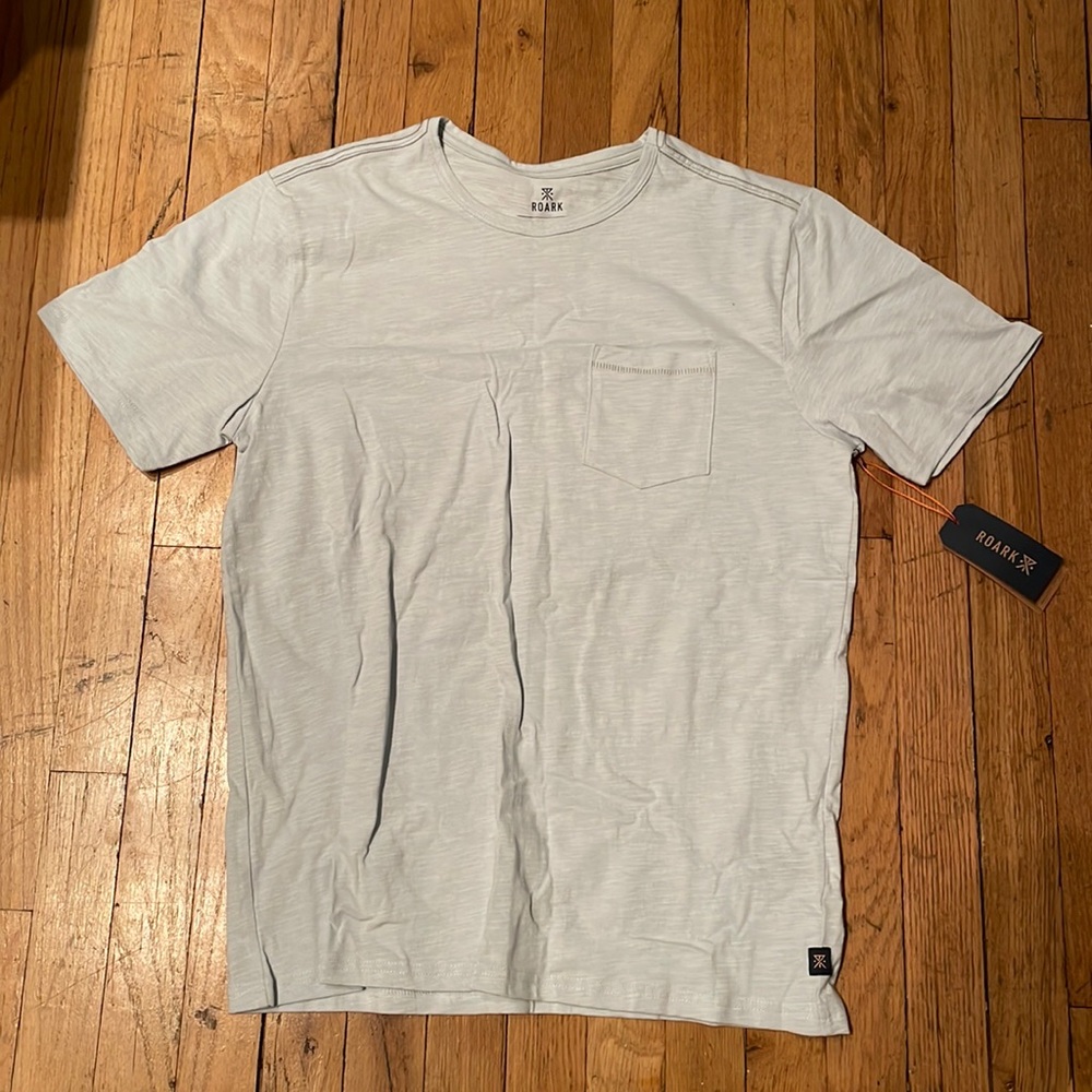 Roark medium midweight pocket tee, size medium, organic cotton.